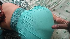 Pull up my dress to put my dick in me