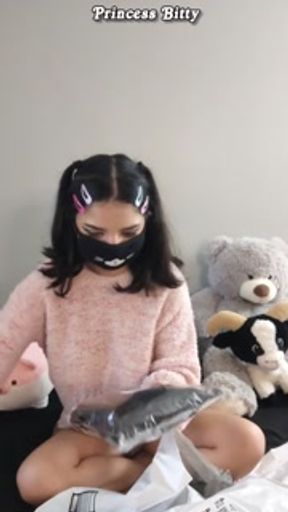 Tiny latina pulls down panties and flashes her ass for Youtube Unboxing Haul | Princess Bitty | ep 2