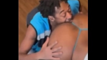 AMAZON DELIVERY GUY WANTED SOME ASS