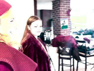 Roommates Suck off Influencer