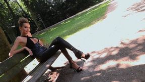 Hot Feet In The Park (FULL HD) – Marisa