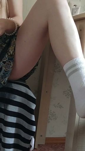 Hot milf inflates her wet vagina   Clip 2