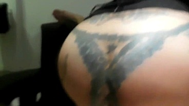 PORNOROCK FUCKING MY step MOM WITH A FRIEND TO ALL ROCK IN THE ASS, AS HE LIKESA