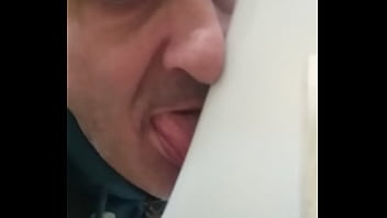 FAGGOT Oleg lick urinal.