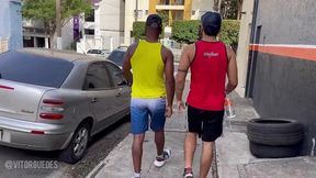 fudendo gostoso com o carinha da academia bareback