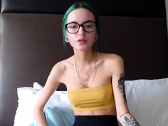 Young amateur teen in solo masturbation getting kinky