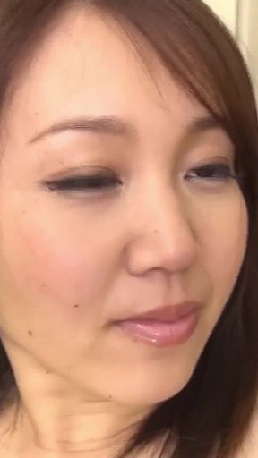 She Didn't Intend to Do It... an Ordinary Wife Ended up Appearing in an Adult Film -1