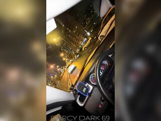 Oral job in motion: chap screws eighteen year old in the back seat of the car