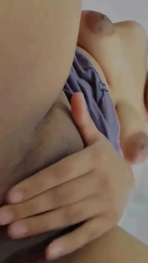 Asian girl finger masturbation