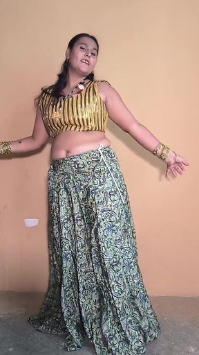 Amateur Indian Couple Presenting Extremely Hot Dance