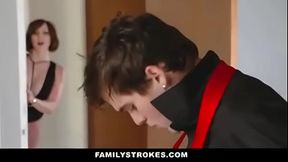 loca se lo monta al hijo de su jefe