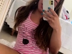 Clarice Boaventura Shakes Booty