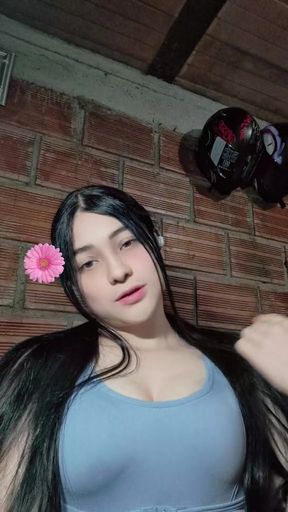 "Bouncing this big ass for you