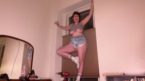 Home Improvement: a Melody Mynx Solo No Make up