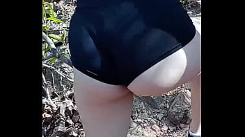 Sexo com o guia tur&iacute_stico na trilha como pagamento enquanto o corno filma