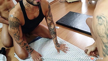 O professor de yoga e os alunos tarado