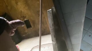 Espejo, diversion y nervios en la obra.