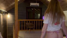 Seductive Polish Amateur Does an Unforgettable Striptease