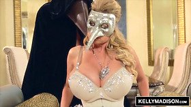 Kelly Madison goes wild in Masquerade Sexcapade