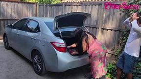 Stepmom Cougar Young Man Wild Sex in Car