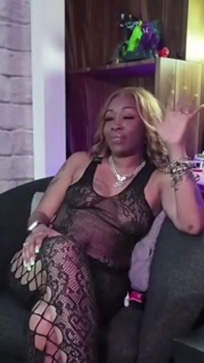 Nip Slip Me Mama! 😈  Subscribe 2 👀 The Kickback Wit Devious