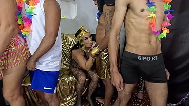 Fui para o Carnaval 2024 para casa de uns amigos e acabou com aquela putaria