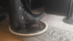 Pointy Soft Lealther boots ashtray trample