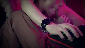 Passionate gamer and his friend (Casey Donovan &amp_ David Gallagher)