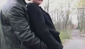 super sexy blonde dame