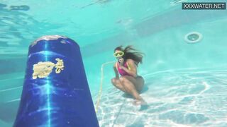 Cute Teen Irina Poplavok Swims Naked Underwater