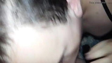 Hétero veio me visitar me comeu gostoso de quatro mamei bastante