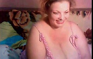 Real bbw playing with tits on cam