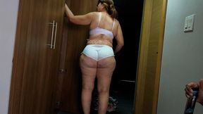 Gilf (PAWG) fucked after folding clothes