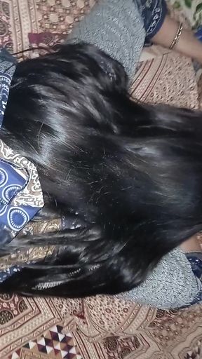 Desi bhabi ki Gili phudi subha subha   Clip 1