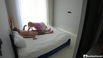 Babe came to my hotel room for sex