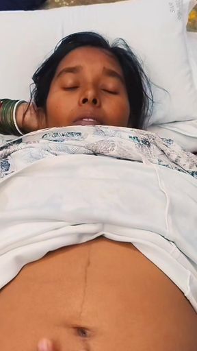 Bahan bhai ke samne aapne kapde utari, Bhai aapne chhote bahan ki chut ki aapni ungliyose ragad raha he - bhabhi&hellip;   Clip 1