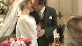 Charming brunette gives her kinky lover an amazing blowjob