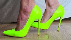 Dangling & Green Neon Heels Worship (mkv)