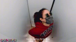 threesome ,two sluts thirsty for yellow piss, drink more than 3 liters in public, argentinian national park!!