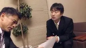 Asian MILF Seduces Her Boss – Steamy Office Affairs Exposed!