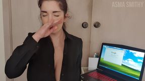 IT tech sneezes from Computer virus MP4