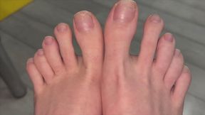 Worship My Long, Perfect Toes – 3 Minute Slave Task