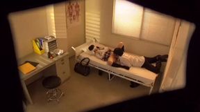 When Noa Chooses to Give Herself Fully Checked By Doctor