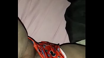 gordinha masturbando