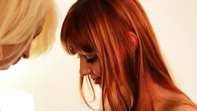 Italian beauties share passion in lesbian episode