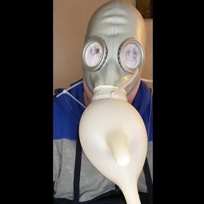 BHDL - N.V.A. LATEX GASMASK BREATHPLAY - THE LATEXGLO(W)VE - PART 1 - THE WARMUP