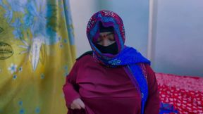 Arab Hotel BBW Maid Was Horny in Saudi Arabia &amp; I See Her Big Ass &amp; Big Tits &amp; Start Masturbat