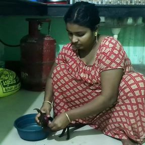 INDIAN DESI BEUTIFUL HOT WIFE COOKING TIME SEX 2025