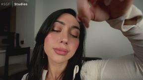 Chicana knows your games! She'll gobble you up for trying a fast one with her! GIANTESS VORE - MOV