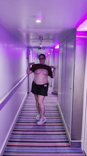 Cruise Ship Hallways Are for Flashing!